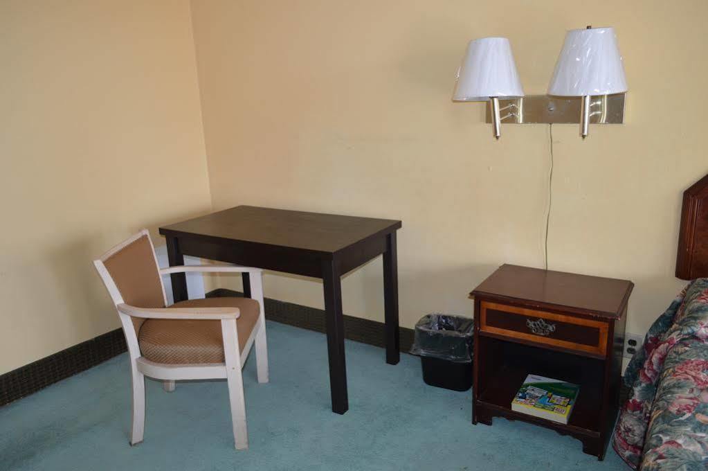 Budget Lodge Churchland Chesapeake Buitenkant foto